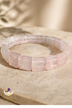 https://umaydogaltas.com/wp-content/uploads/2026/05/Pembe-Kuvars-Rolex-Kesim-Bileklik-300x450.png